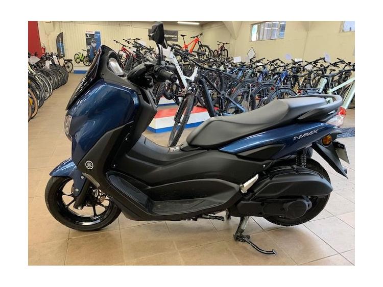 YAMAHA NMAX 125