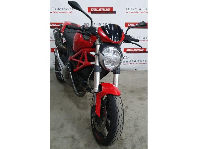 DUCATI MONSTER 696