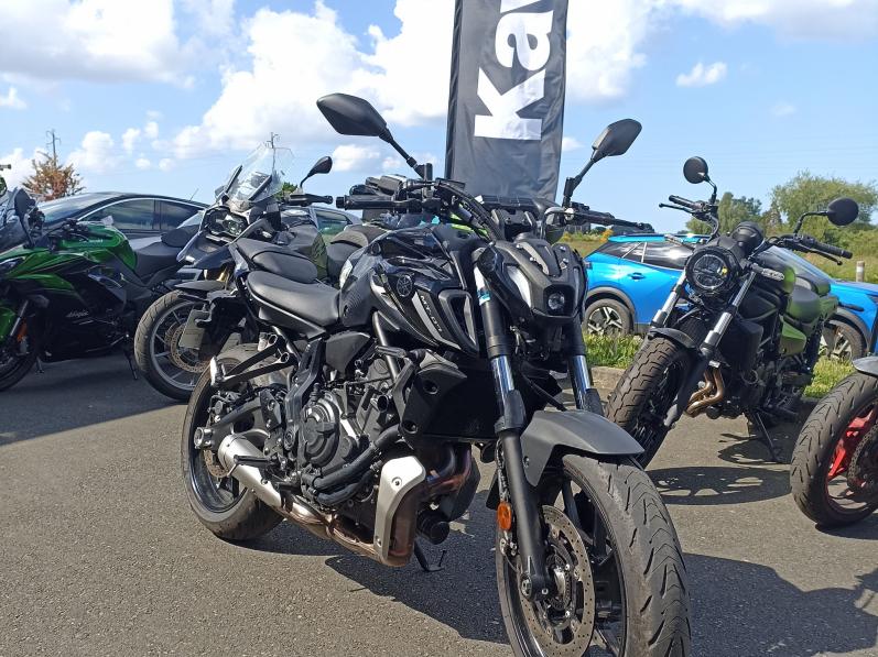 YAMAHA MT-07