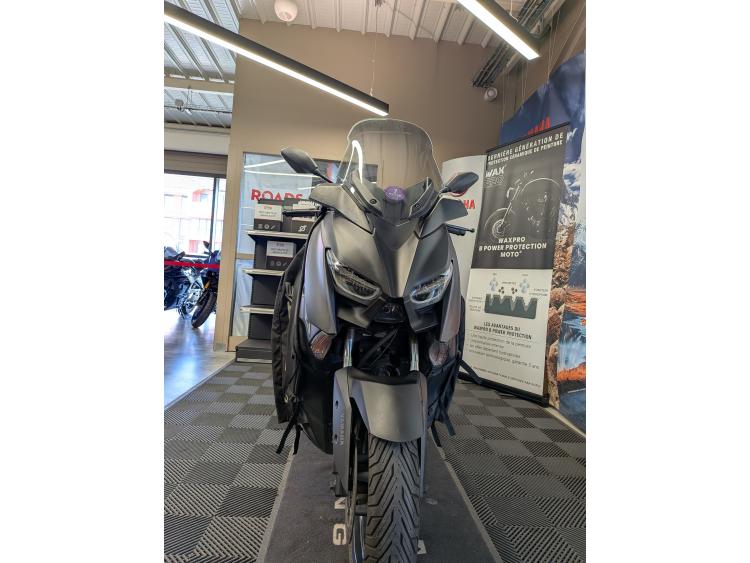 YAMAHA XMAX 300
