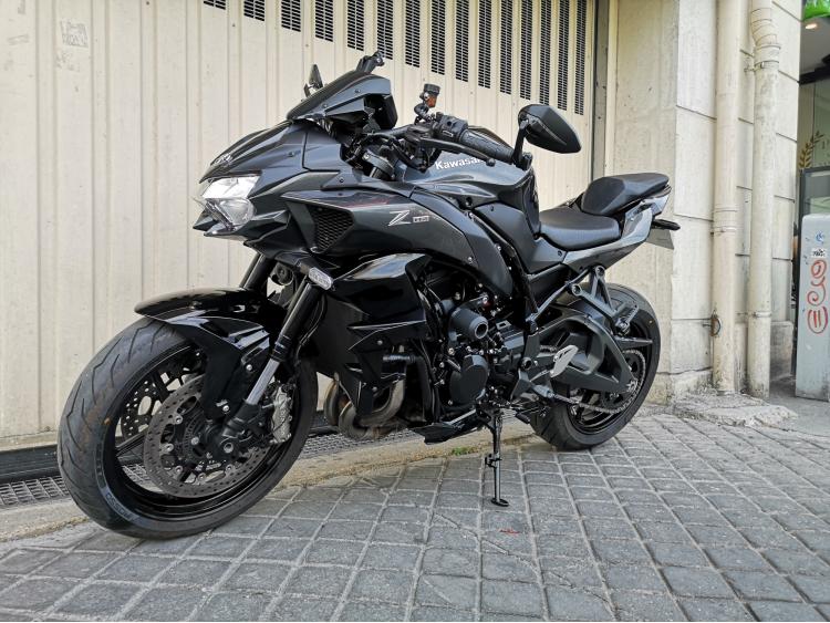 KAWASAKI Z H2 FULL BLACK 
