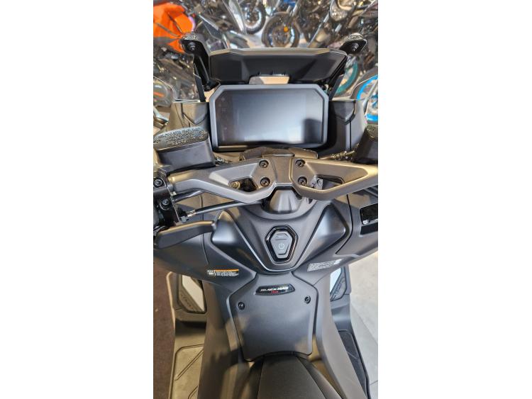 YAMAHA XP T-MAX 560 25 th