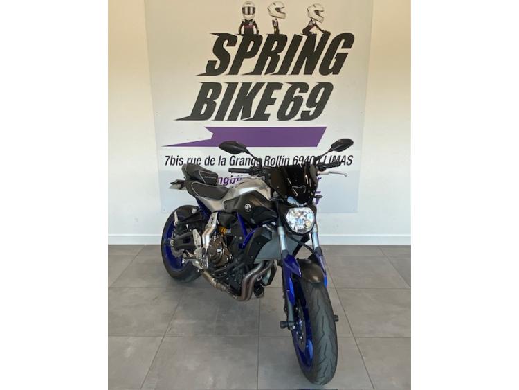 YAMAHA MT-07