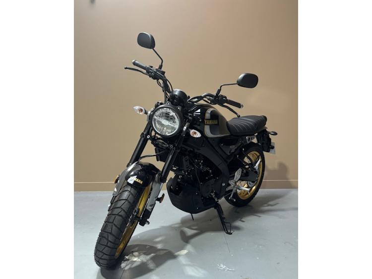 YAMAHA XSR 125 Legacy