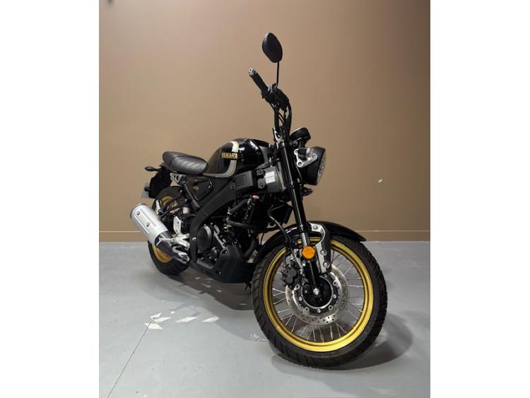 YAMAHA XSR 125 Legacy