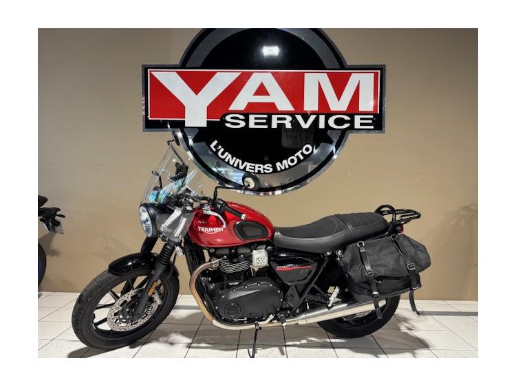 TRIUMPH STREET TWIN  900