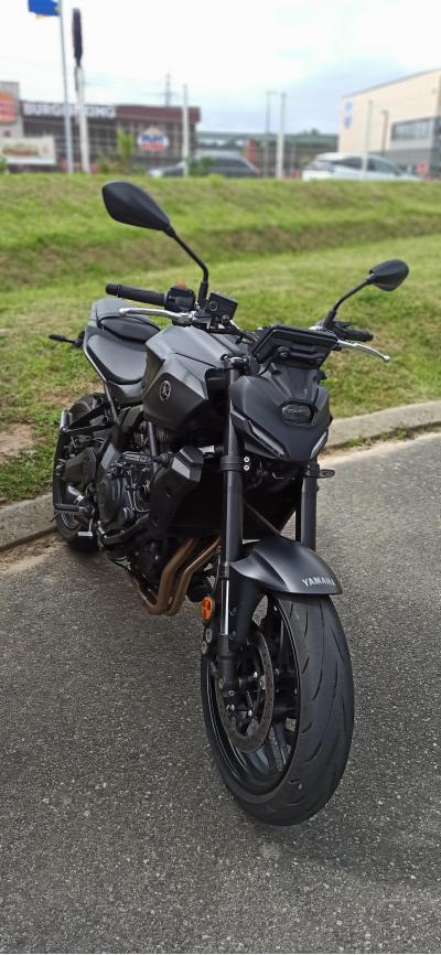 YAMAHA MT-07