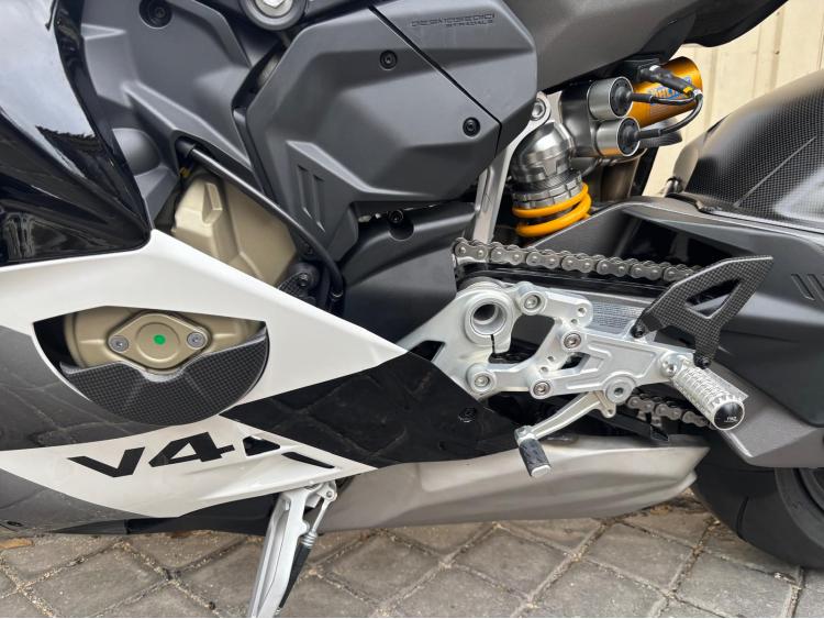 DUCATI PANIGALE V4 TRICOLORE SERIE NUMEROTEE 