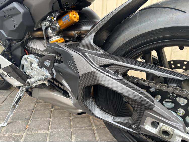 DUCATI PANIGALE V4 TRICOLORE SERIE NUMEROTEE 