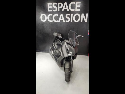 YAMAHA X-MAX 125