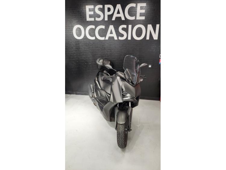 YAMAHA X-MAX 125