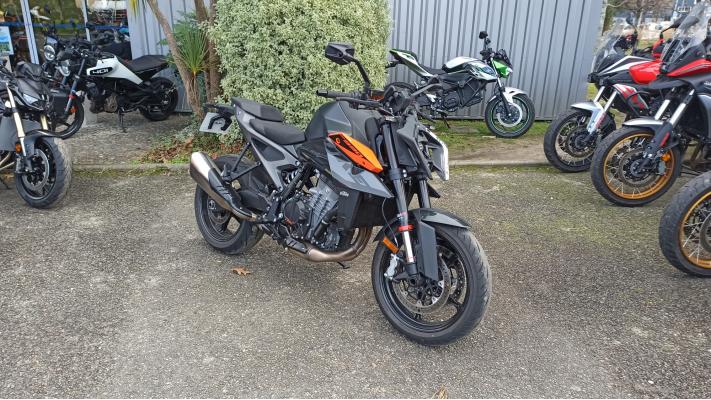 KTM 990 DUKE