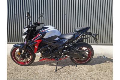 SUZUKI GSX-S 750