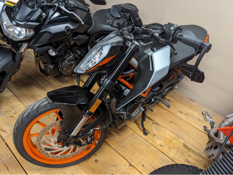 KTM 390 DUKE ABS