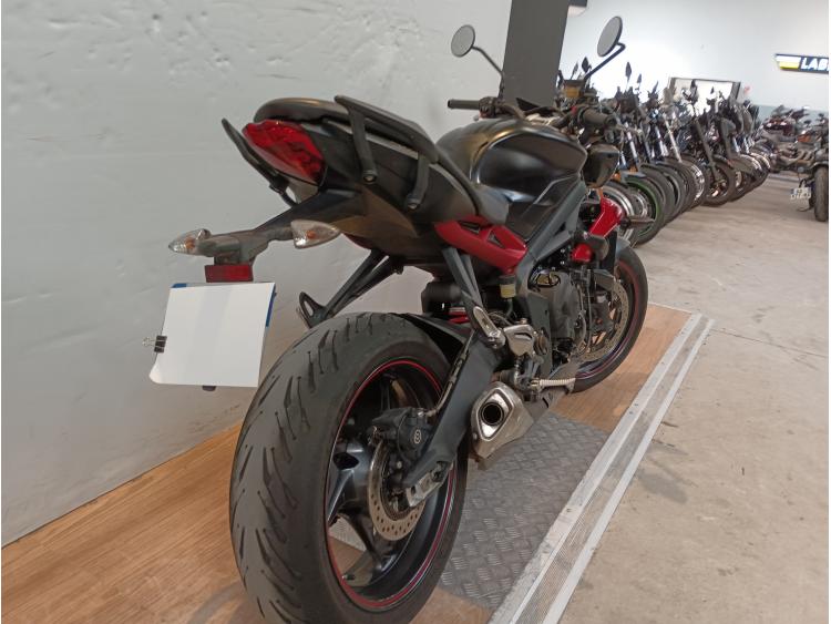 TRIUMPH 675 STREET TRIPLE R