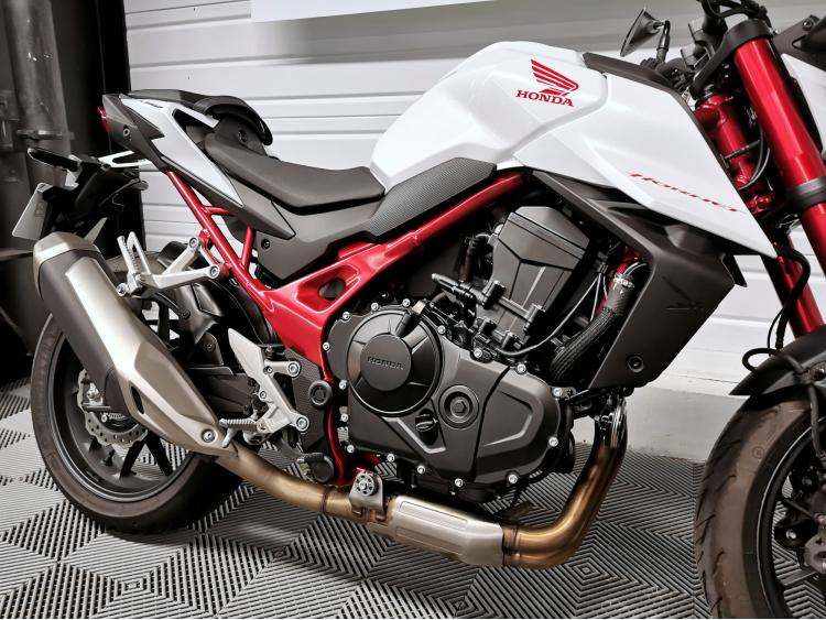 HONDA CB 750 HORNET - Eligible A2 - Garantie 08/2028