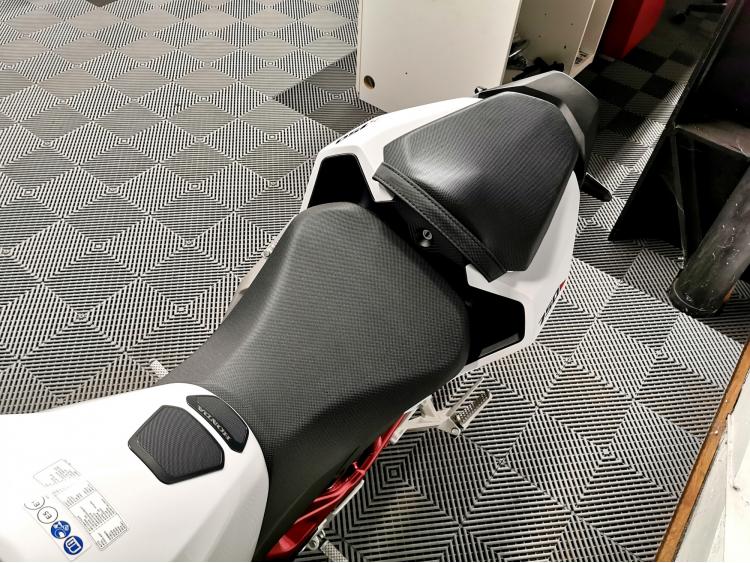 HONDA CB 750 HORNET - Eligible A2 - Garantie 08/2028