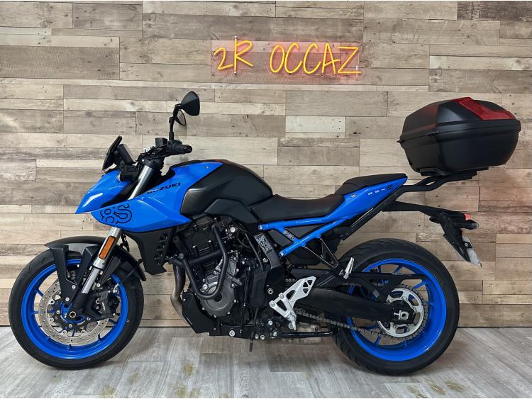 SUZUKI GSX-8S