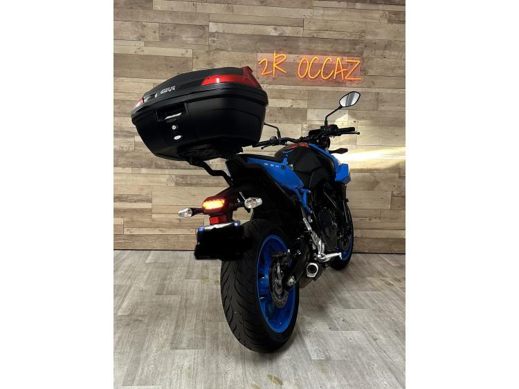 SUZUKI GSX-8S