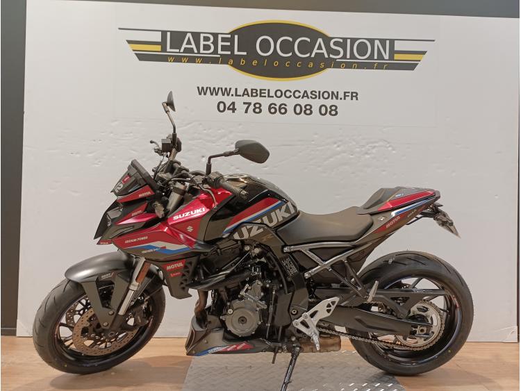 SUZUKI GSX 8S