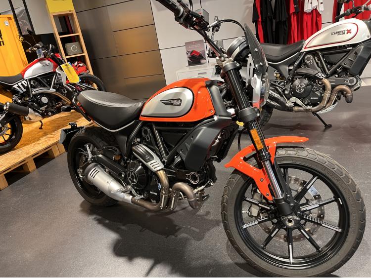 DUCATI SCRAMBLER ICON