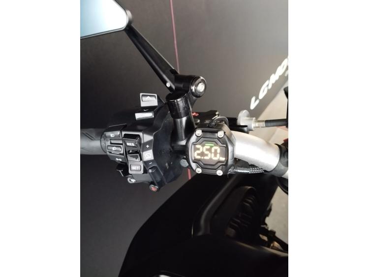 YAMAHA MT-10 + EQUIPEMENTS