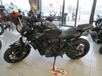YAMAHA MT-07