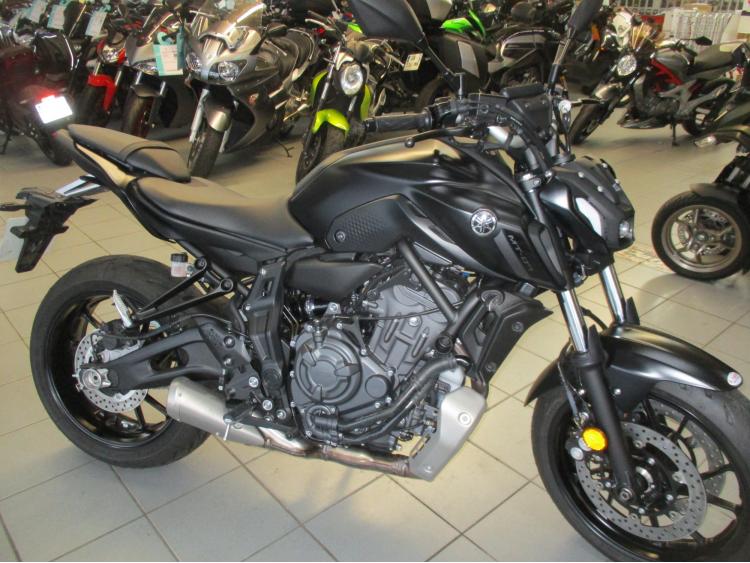YAMAHA MT-07
