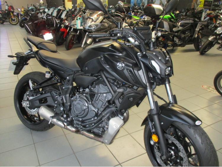 YAMAHA MT-07