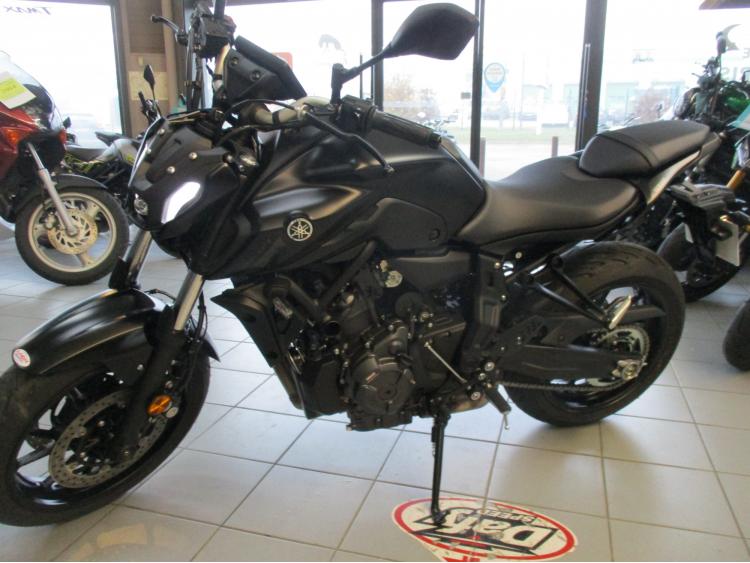 YAMAHA MT-07