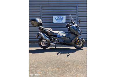 YAMAHA XP T-MAX 560 TECH MAX