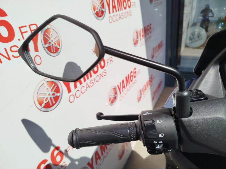 YAMAHA NMAX 125