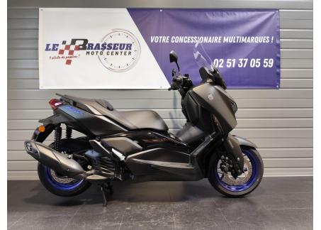 YAMAHA XMAX 125