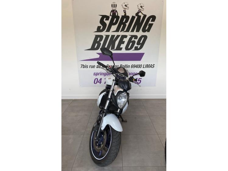 SUZUKI GLADIUS 650