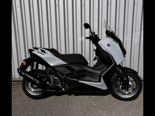 YAMAHA XMAX 125 TECH MAX
