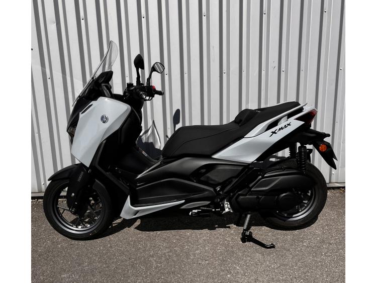 YAMAHA XMAX 125 TECH MAX