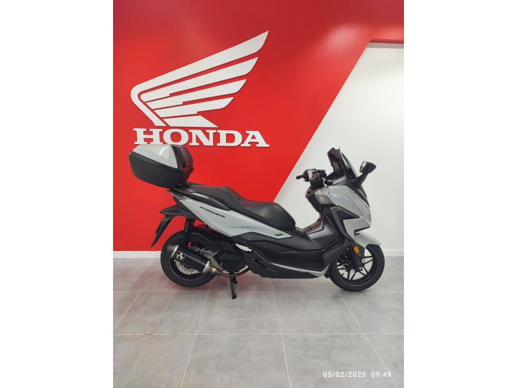 HONDA NSS FORZA 125 TOP BOX