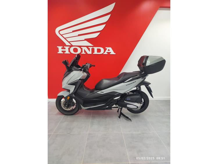 HONDA NSS FORZA 125 TOP BOX