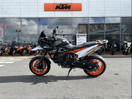 photo-annonce-ktm-890-smt_6746d5d0039bc145355819.jpg