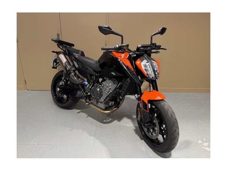 KTM 890 DUKE
