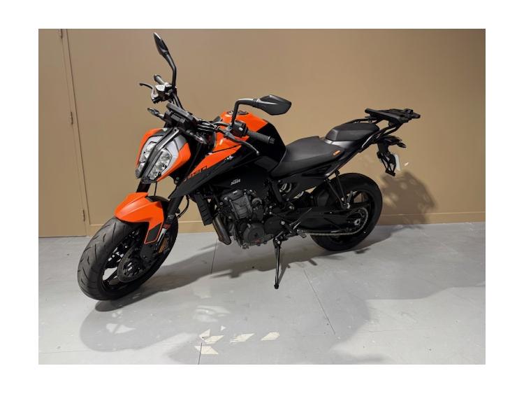 KTM 890 DUKE