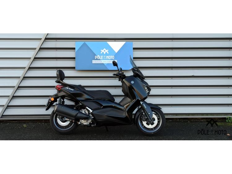 YAMAHA XMAX 300 Tech Max