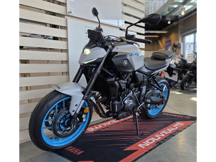 YAMAHA MT-07 (47.5CV)