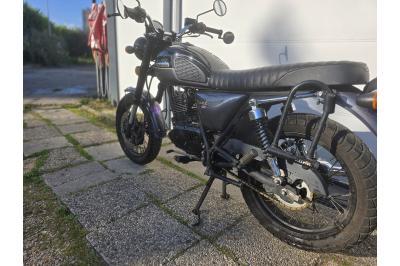 BULLIT MOTORCYCLES HUNT S