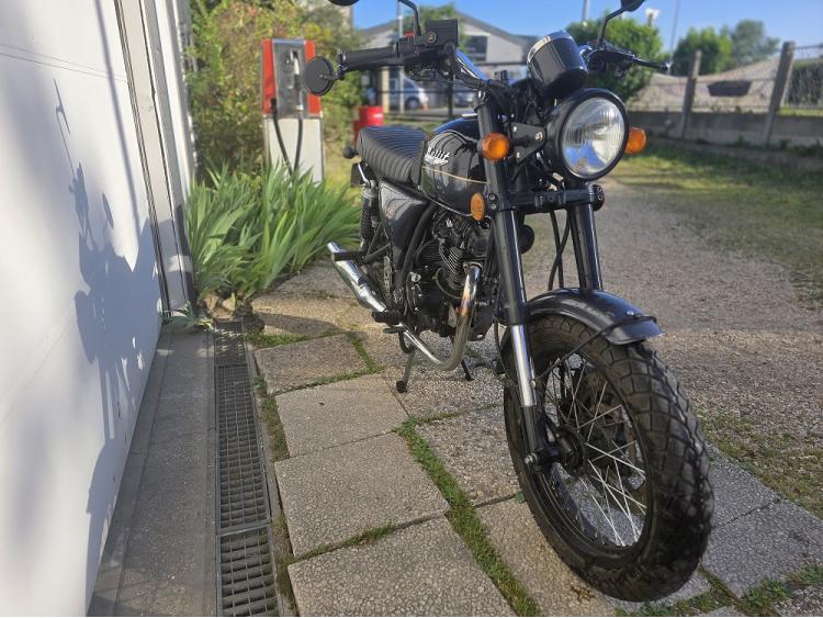 BULLIT MOTORCYCLES HUNT S