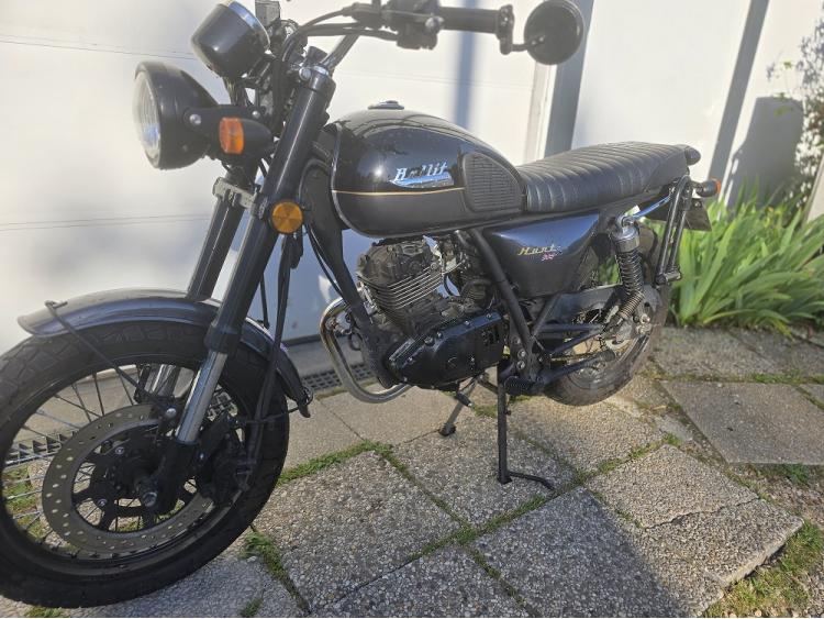 BULLIT MOTORCYCLES HUNT S