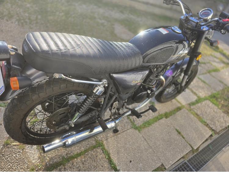 BULLIT MOTORCYCLES HUNT S