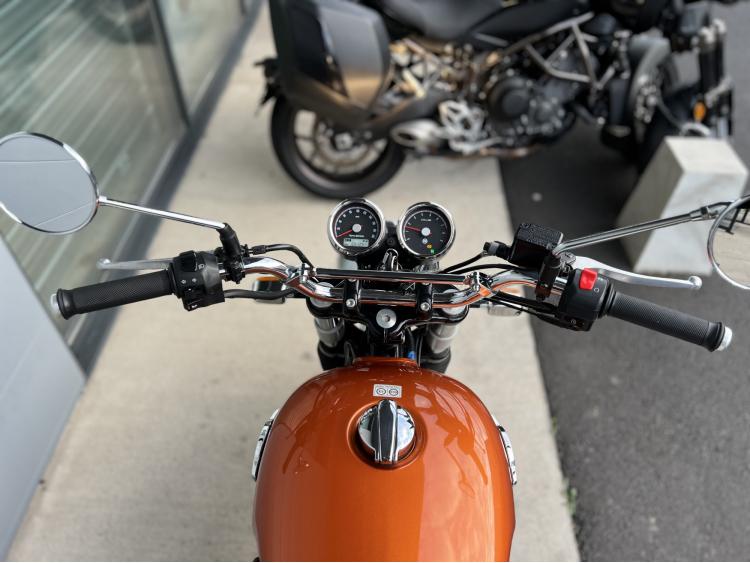 ROYAL ENFIELD INTERCEPTOR 650 - A2