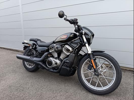 HARLEY-DAVIDSON SPORTSTER NIGHTSTER 975