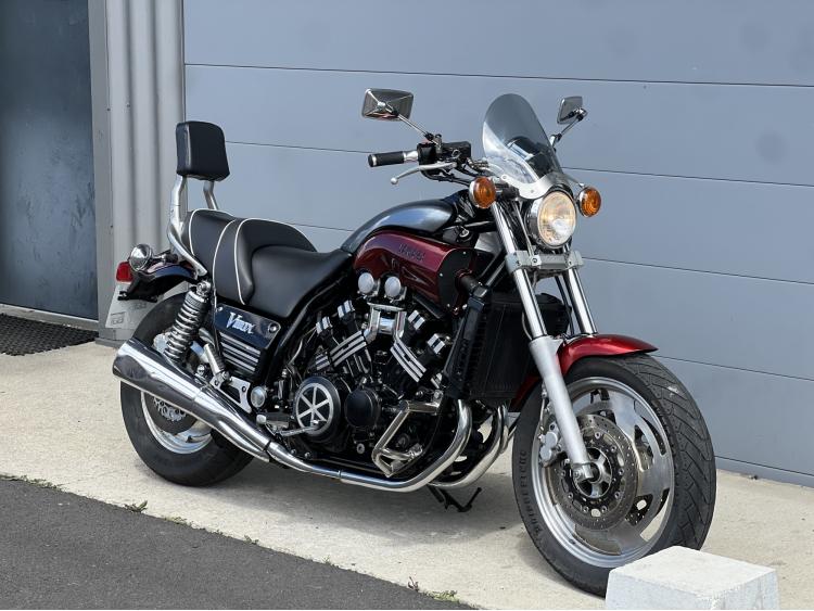 YAMAHA V-MAX 1200